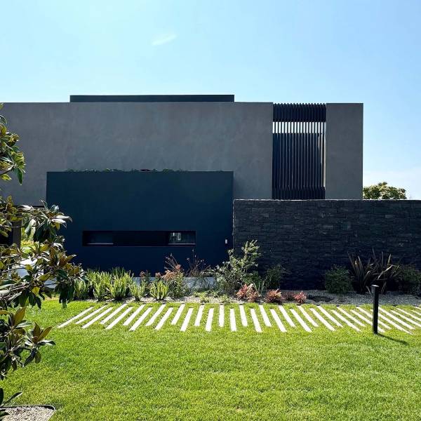 EXTERIOR 3 com.jpg